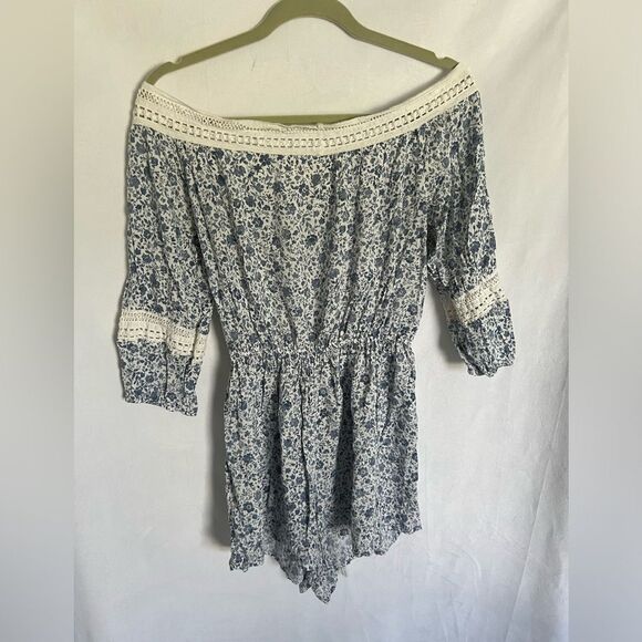 Hollister Romper Blue Floral Off Shoulder Size Large - Picture 8 of 8